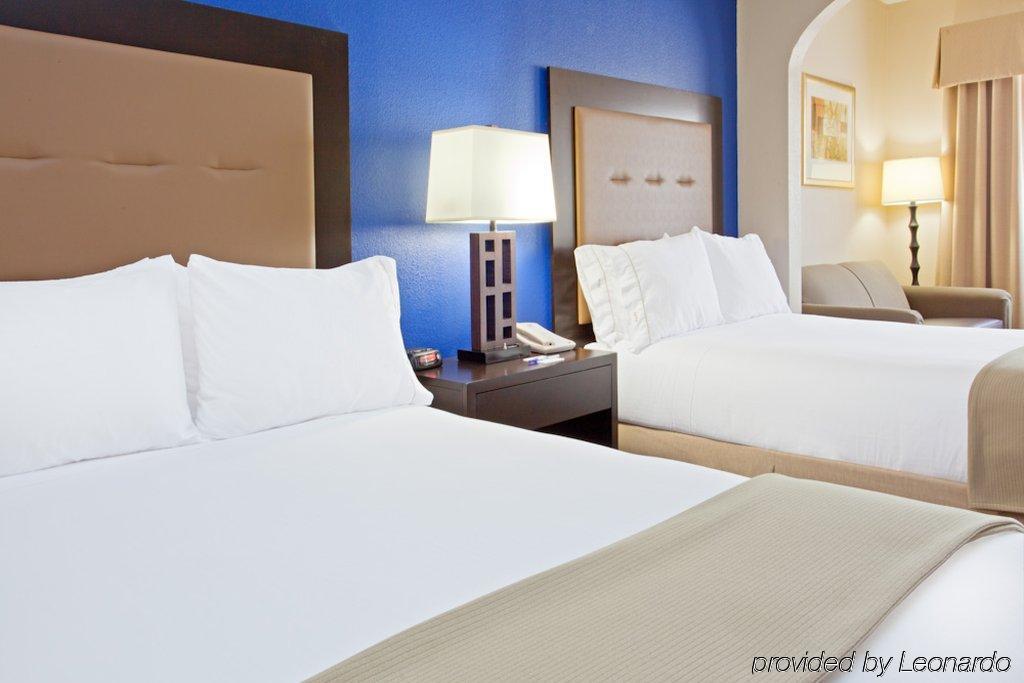 Holiday Inn Express Houston North-1960 Champions Area Louetta エクステリア 写真