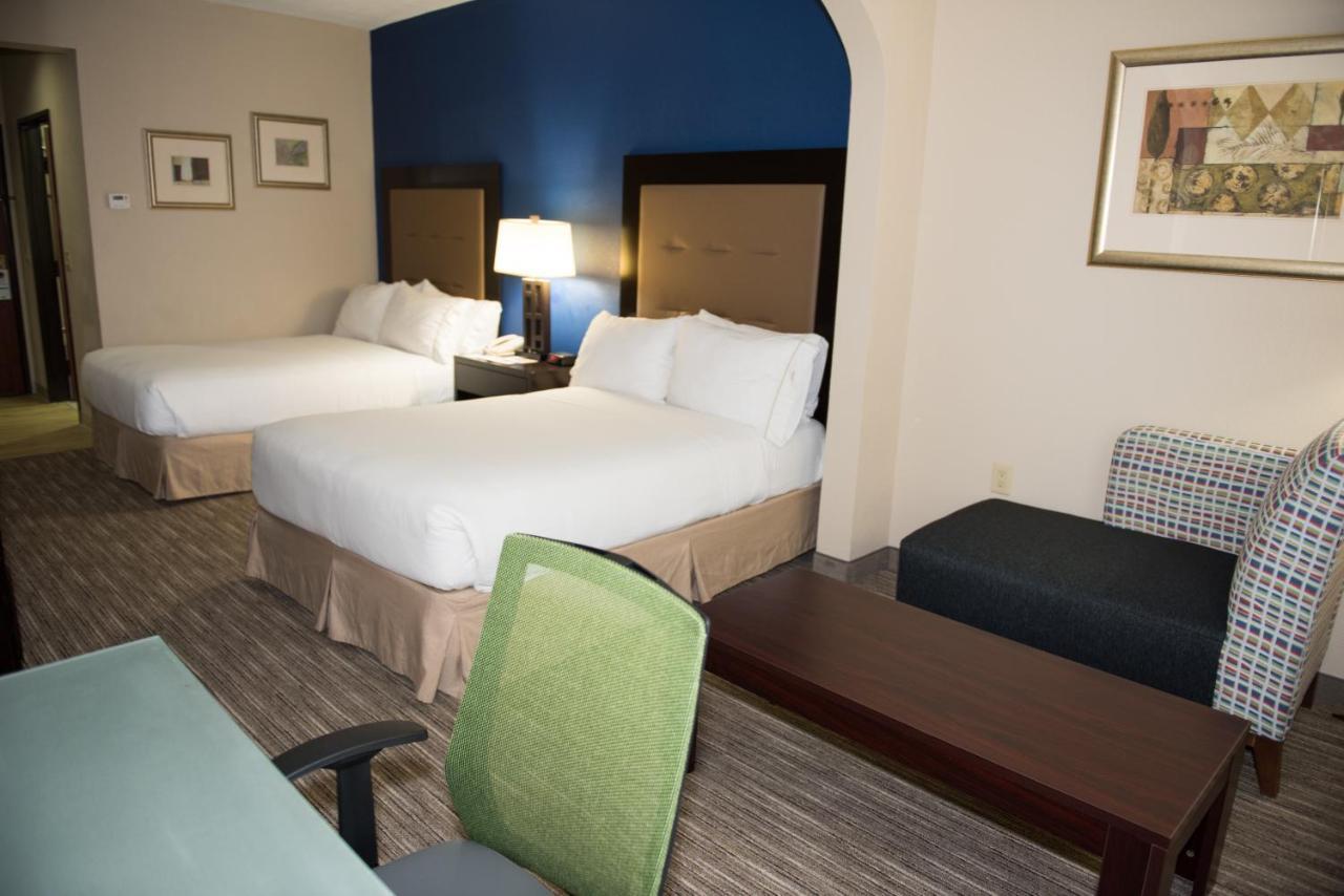 Holiday Inn Express Houston North-1960 Champions Area エクステリア 写真