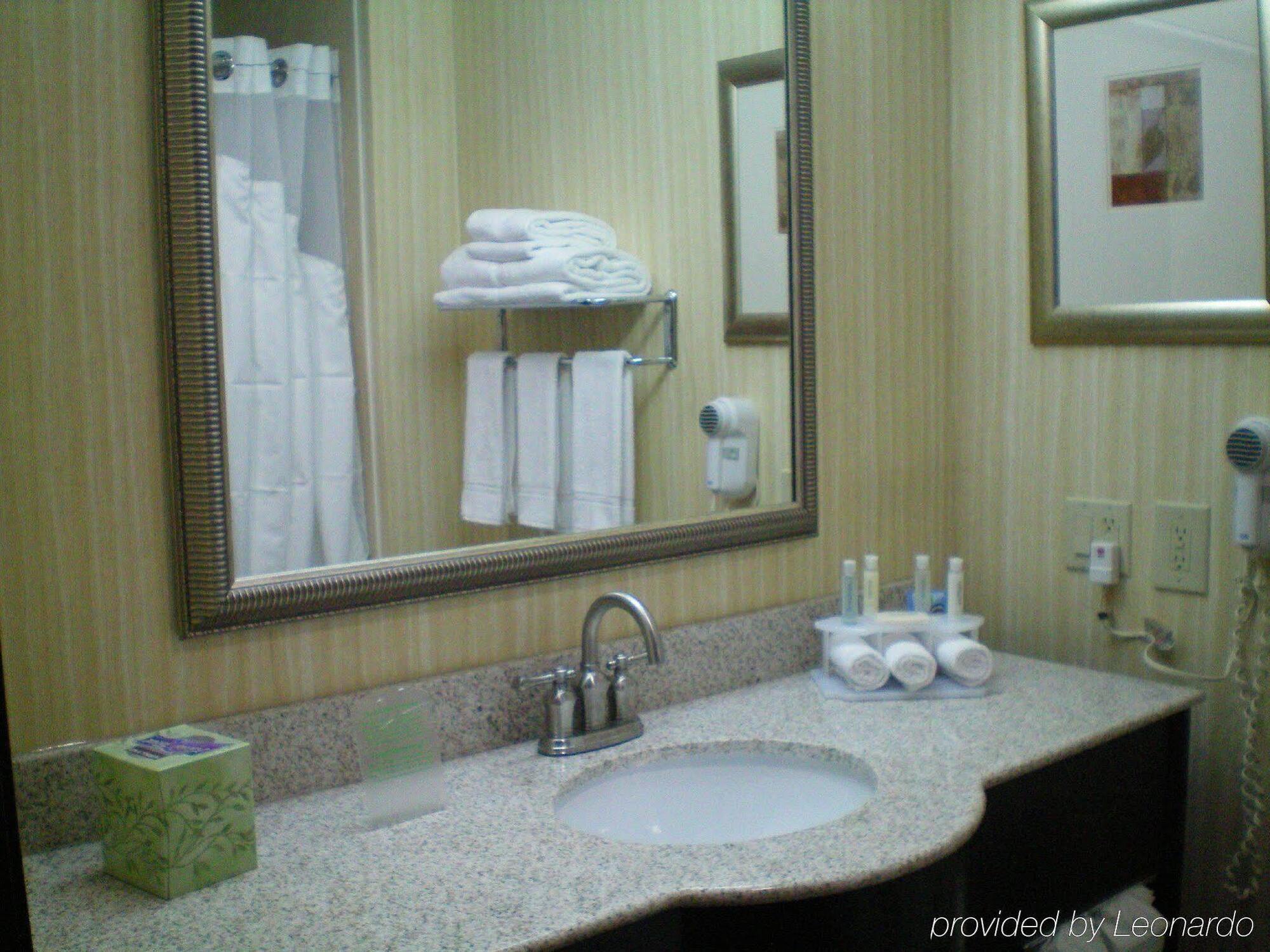 Holiday Inn Express Houston North-1960 Champions Area Louetta エクステリア 写真