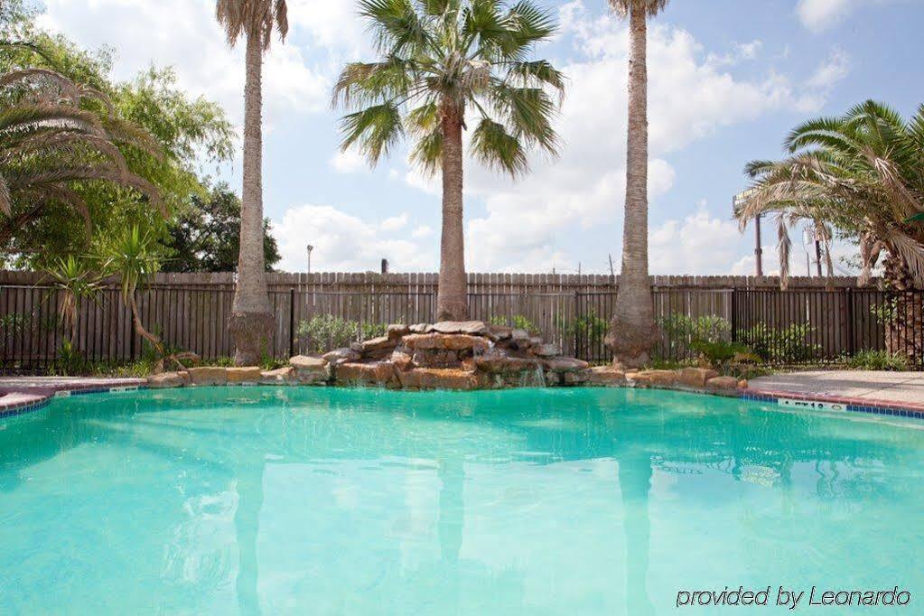 Holiday Inn Express Houston North-1960 Champions Area Louetta エクステリア 写真