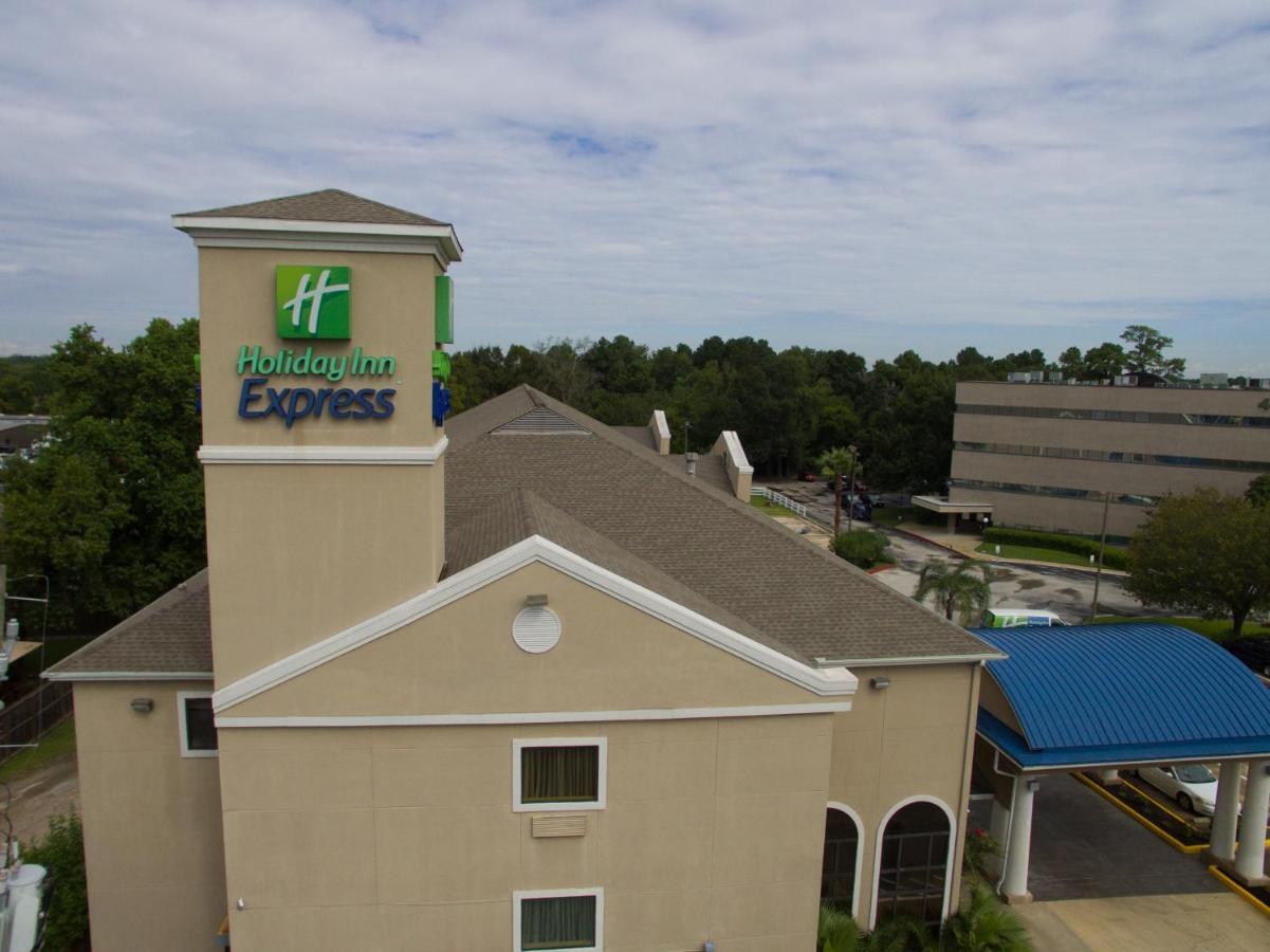 Holiday Inn Express Houston North-1960 Champions Area エクステリア 写真