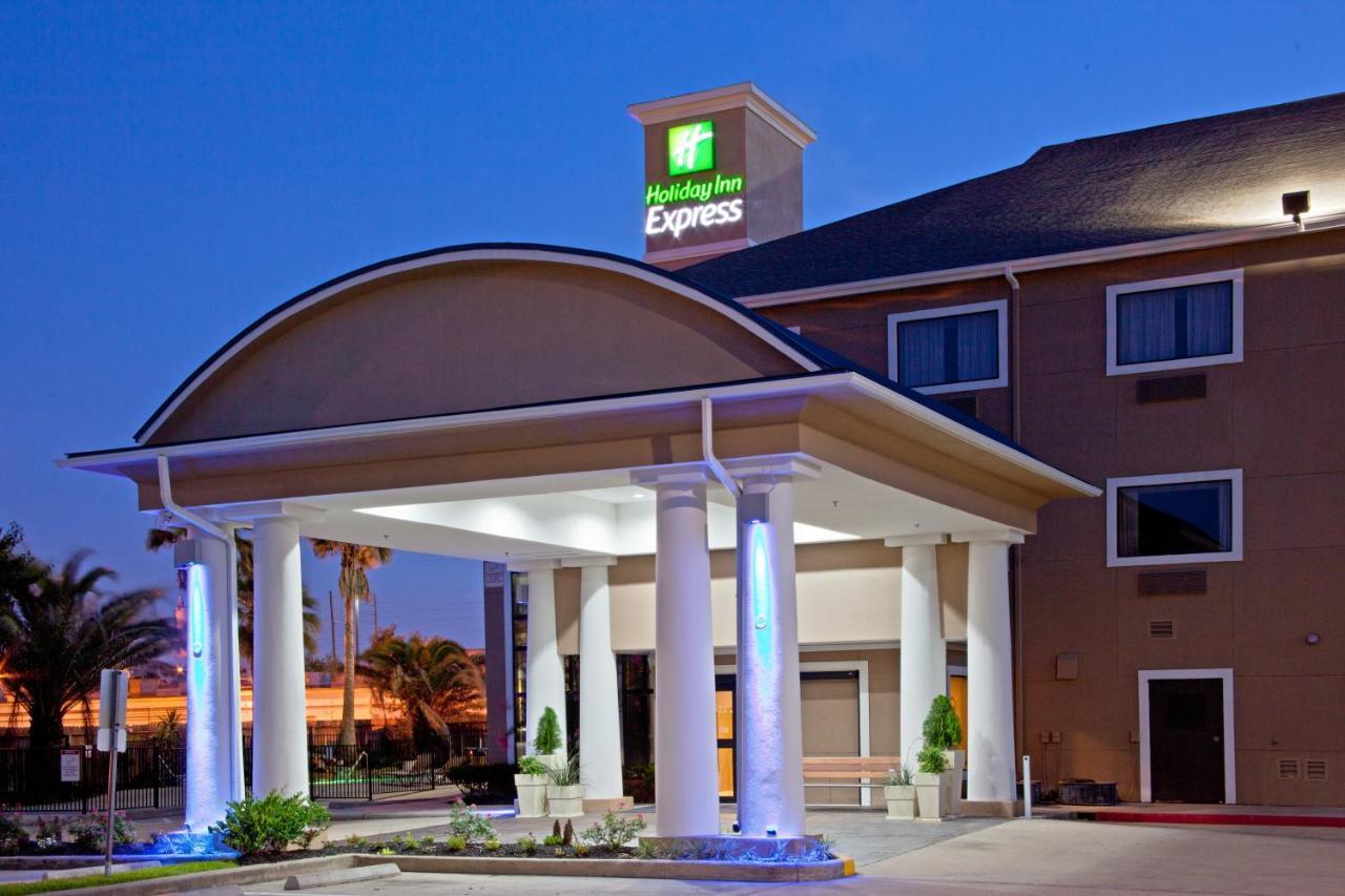 Holiday Inn Express Houston North-1960 Champions Area エクステリア 写真