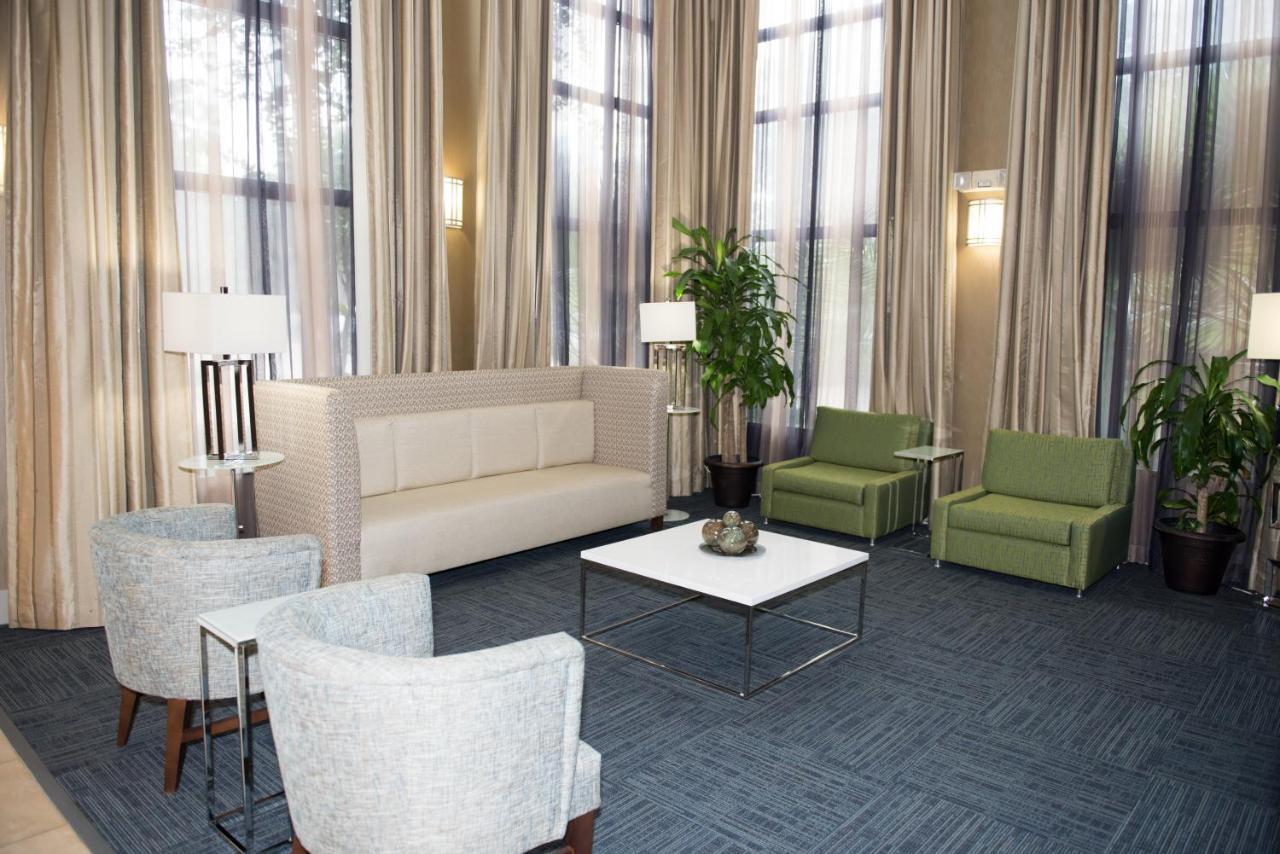 Holiday Inn Express Houston North-1960 Champions Area Louetta エクステリア 写真