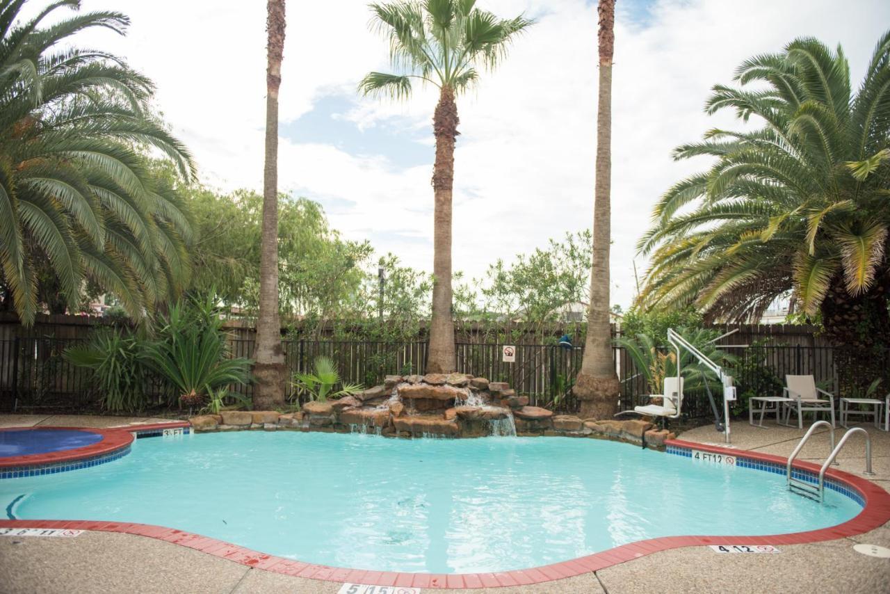 Holiday Inn Express Houston North-1960 Champions Area Louetta エクステリア 写真